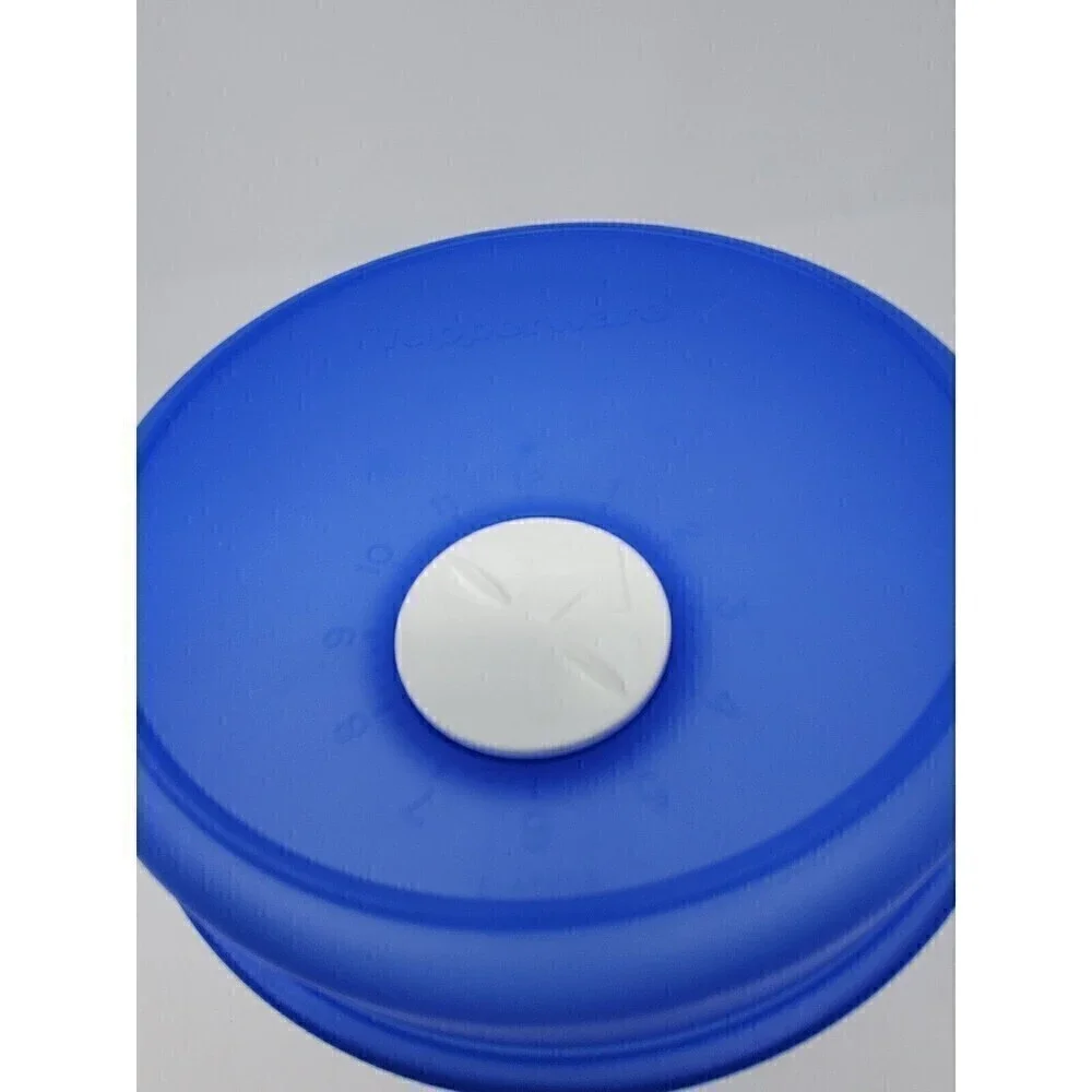 TUPPERWARE FREEZER MATE ICE CREAM SAVER ROUND BLUE LID SMART DATE DIAL #4564A-2